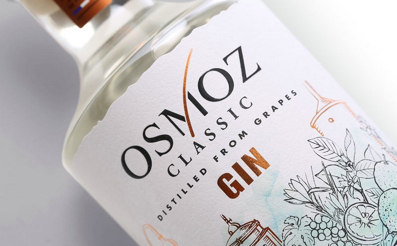 松子酒包裝設計,結合現代和傳統，添加了一點&ldquo;手工設計