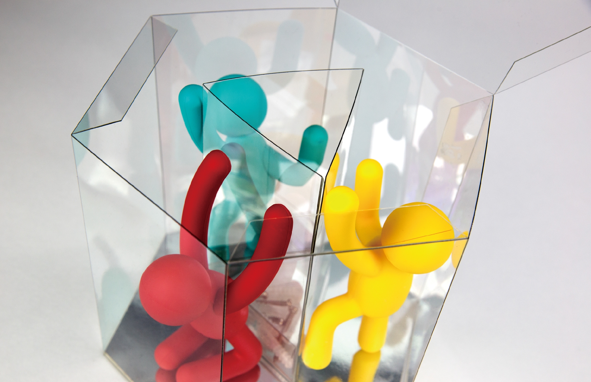 透明包裝，全方位展現產品特性，掛鉤產品包裝設計