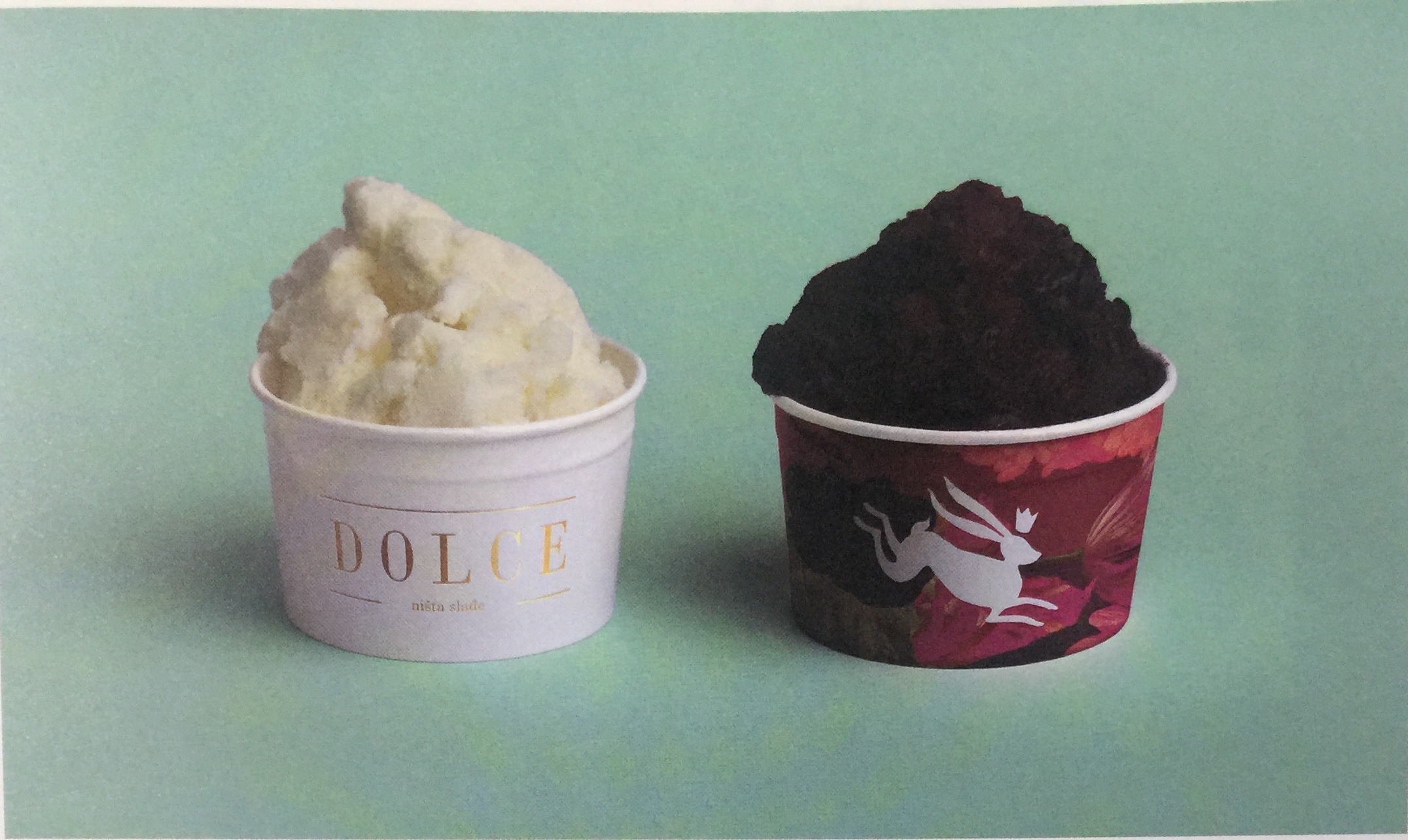 視覺標(biāo)識強(qiáng)烈的蛋糕甜品包裝設(shè)計(jì)