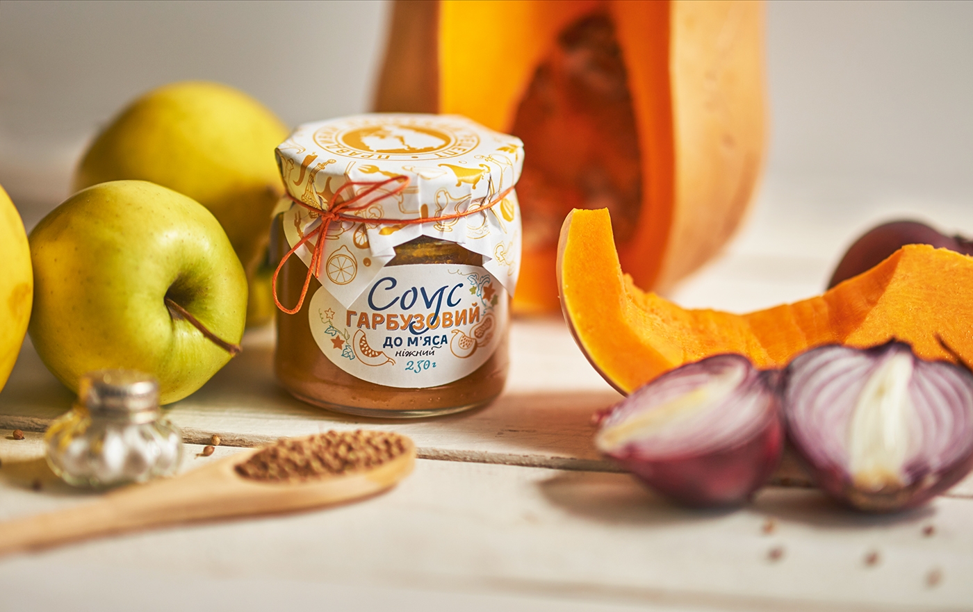 罐裝辣椒醬，南瓜醬食品包裝設(shè)計(jì)